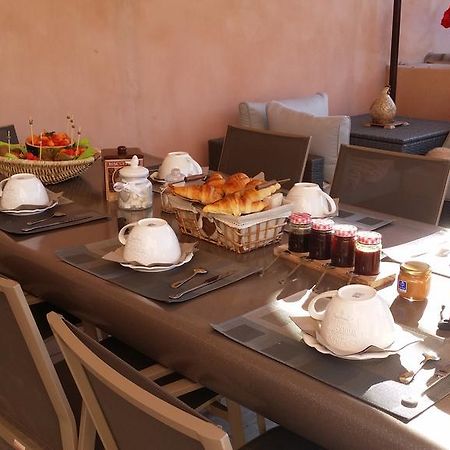 Les Portes Du Soleil Bed & Breakfast Capestang Ngoại thất bức ảnh